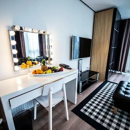 Loews Sky Residence 酒店 *